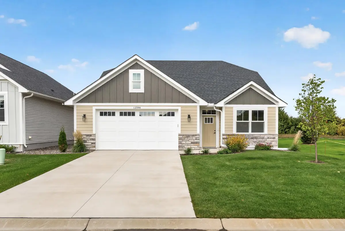 12588 Masters Lane, Lindstrom, MN 55045 - #1