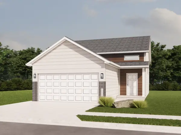 2705 42nd Avenue S, Moorhead, MN 56560