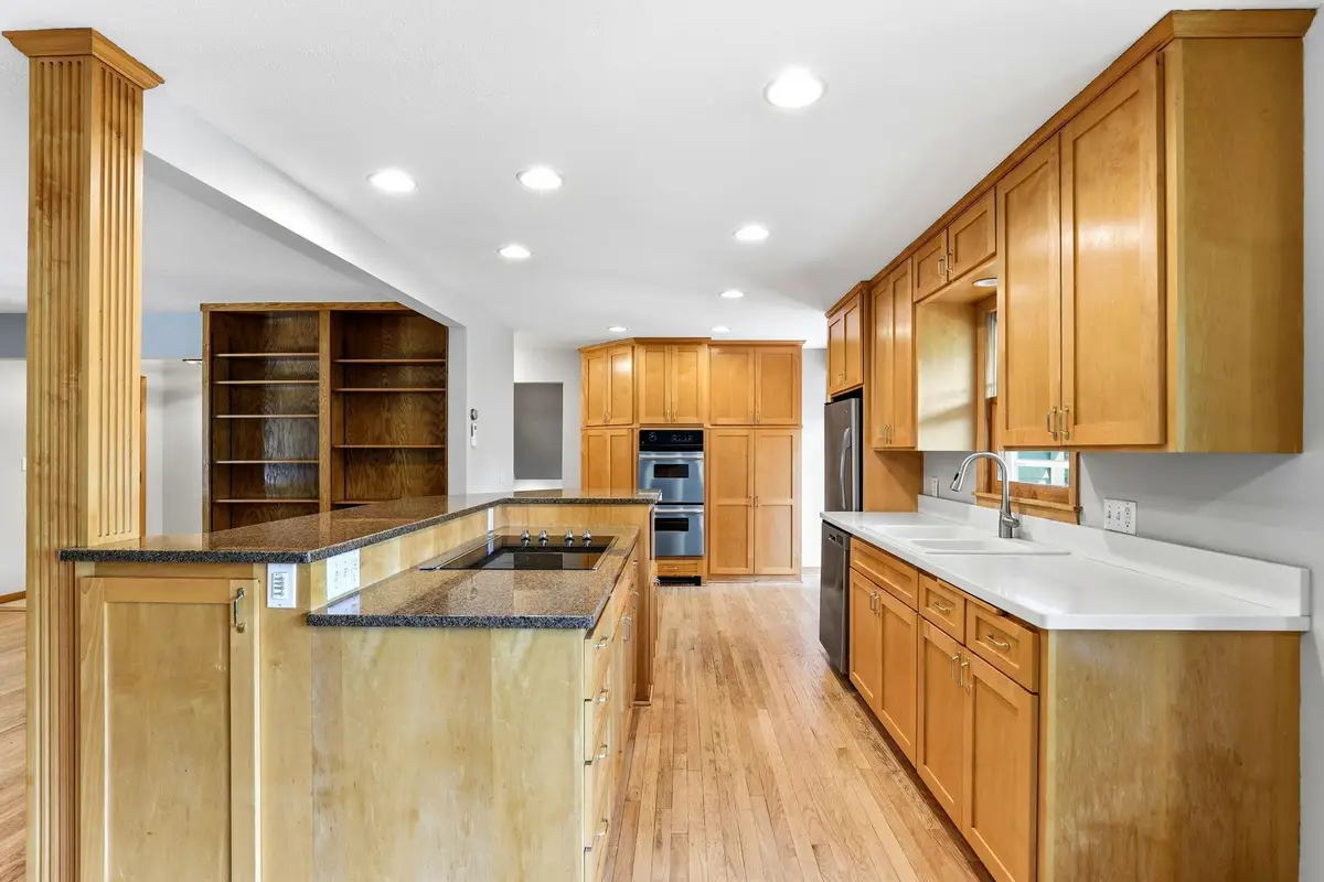 1866 Shryer Avenue W, Roseville, MN 55113 - #1