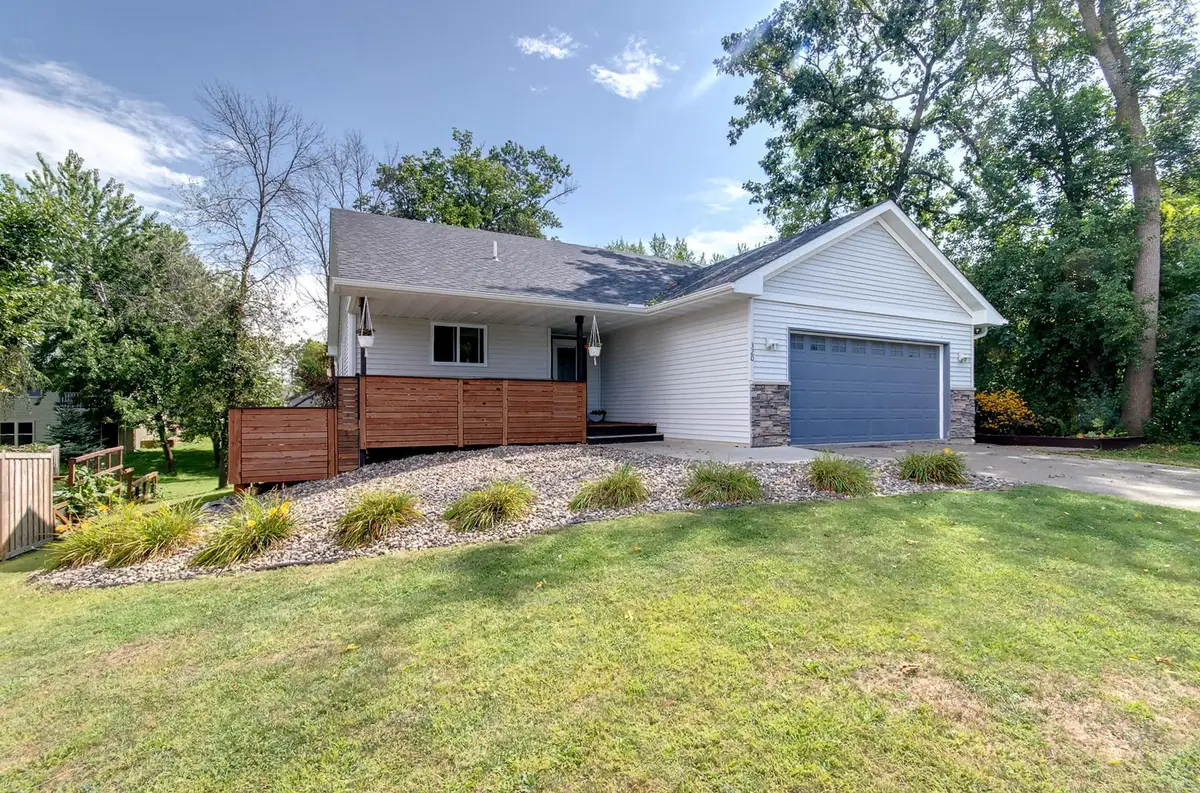 320 4th Avenue Ne, Lonsdale, MN 55046 - #1