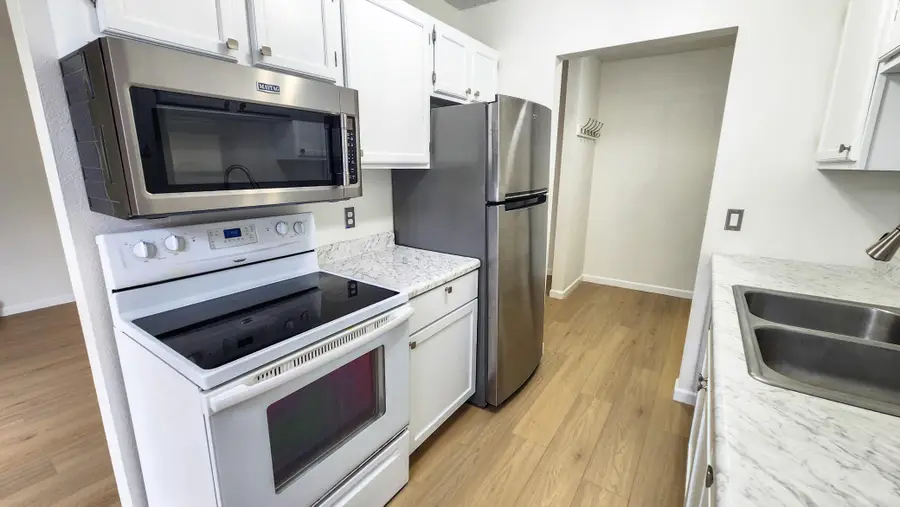 3302 2nd Street N #C24, Fargo, ND 58102 - #3