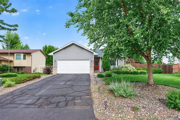 9442 Hale Avenue S, Cottage Grove, MN 55016