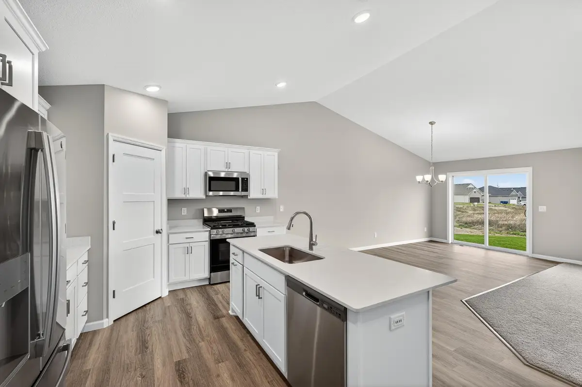 915 Yellowcrest Street Sw, Delano, MN 55328 - #1