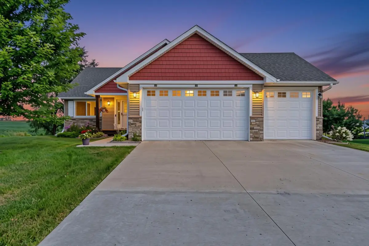 914 Prestwick Drive, Belle Plaine, MN 56011 - #1