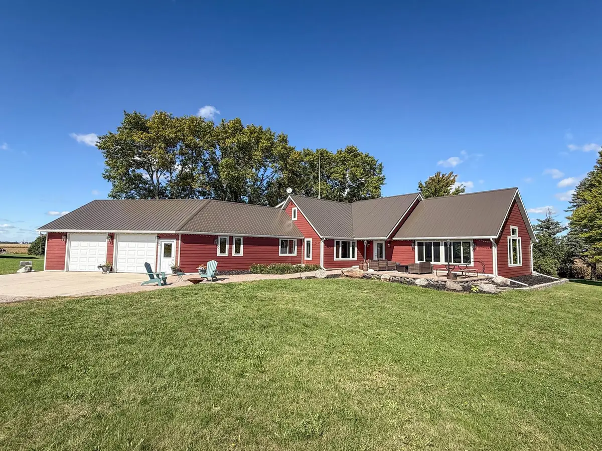 18522 15th Street Sw, Blomkest, MN 56216 - #1