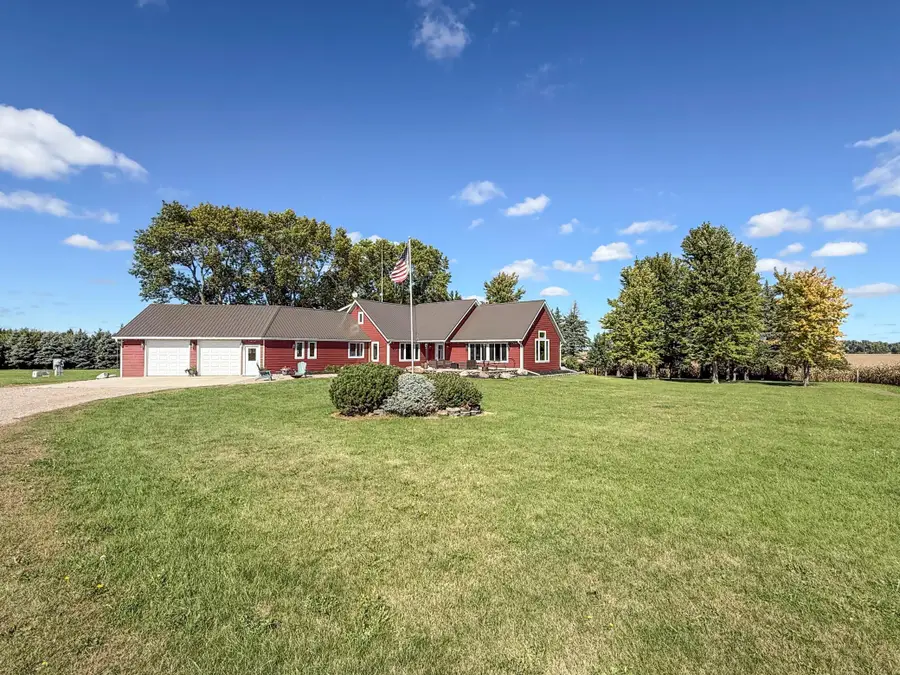 18522 15th Street Sw, Blomkest, MN 56216 - #2