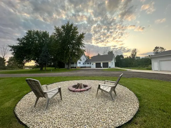 3306 11th Street Ne, Austin, MN 55912