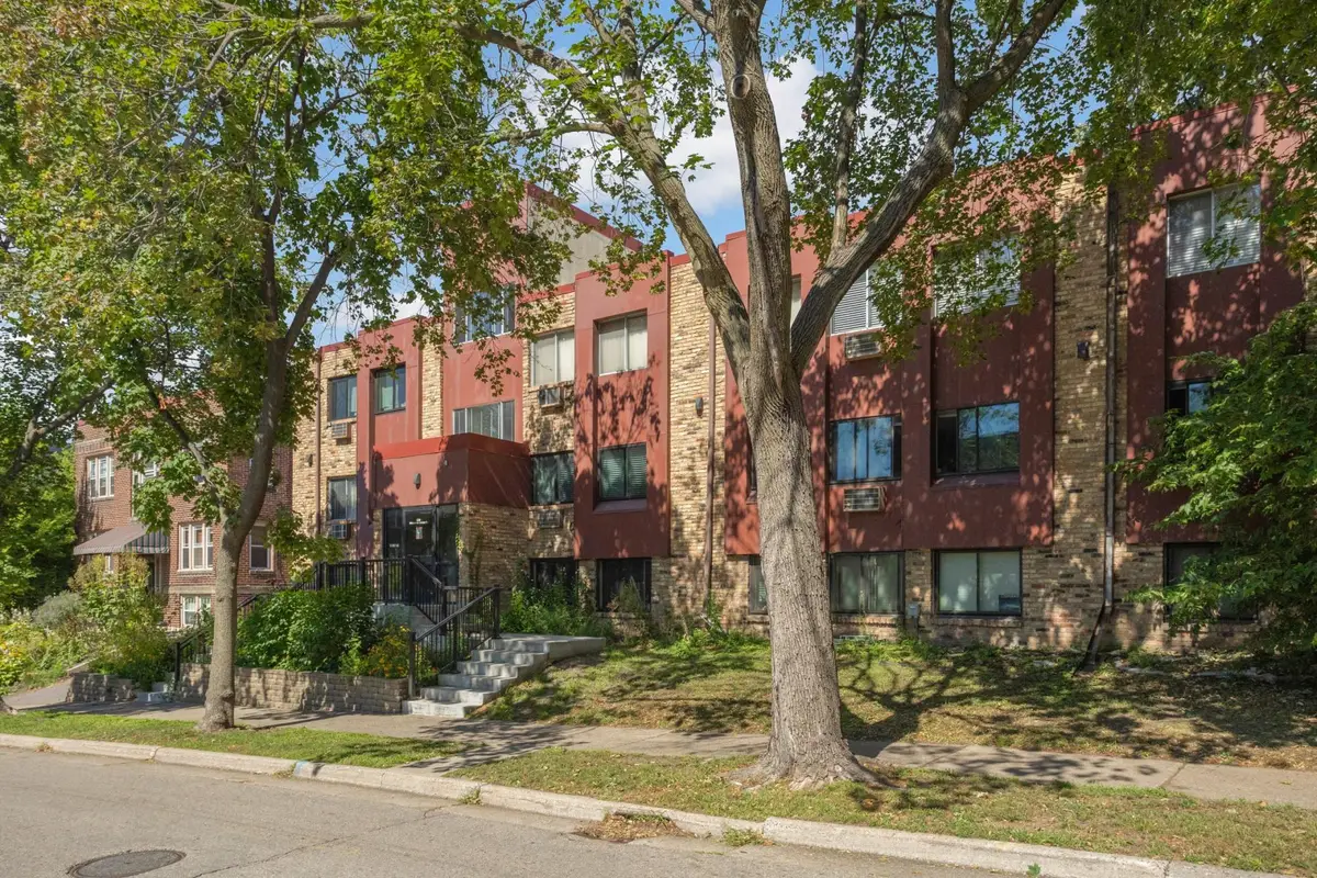 520 Ridgewood Avenue #102, Minneapolis, MN 55403 - #1