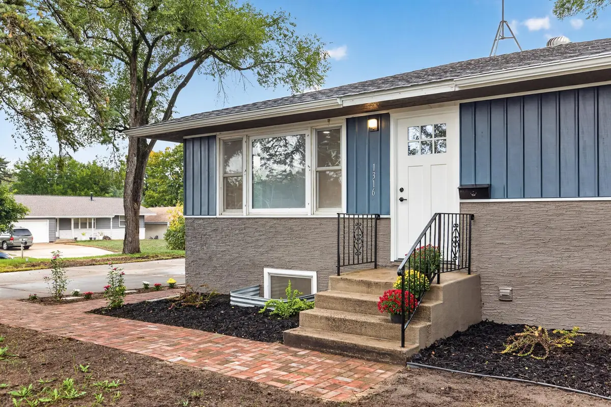 1316 7th Avenue, Anoka, MN 55330 - #1