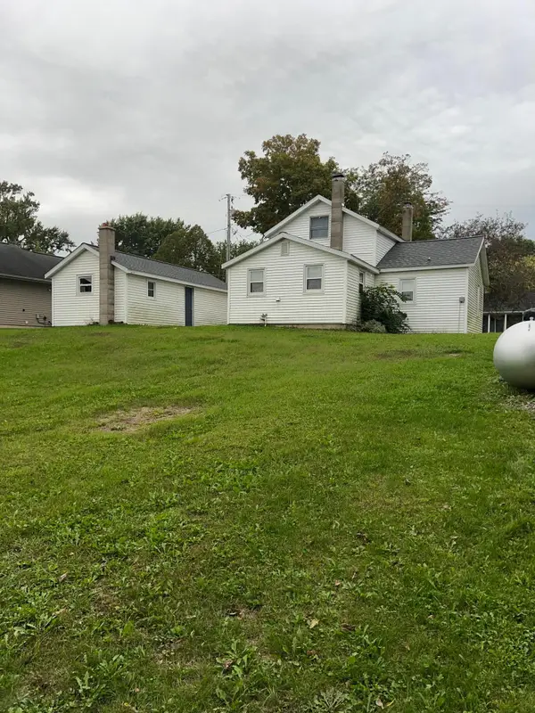325 N 1st Street, Kellogg, MN 55945