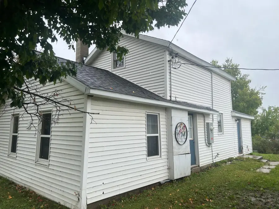 325 N 1st Street, Kellogg, MN 55945 - #2