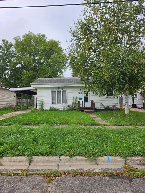 905 Ulstad Avenue, Albert Lea, MN 56007