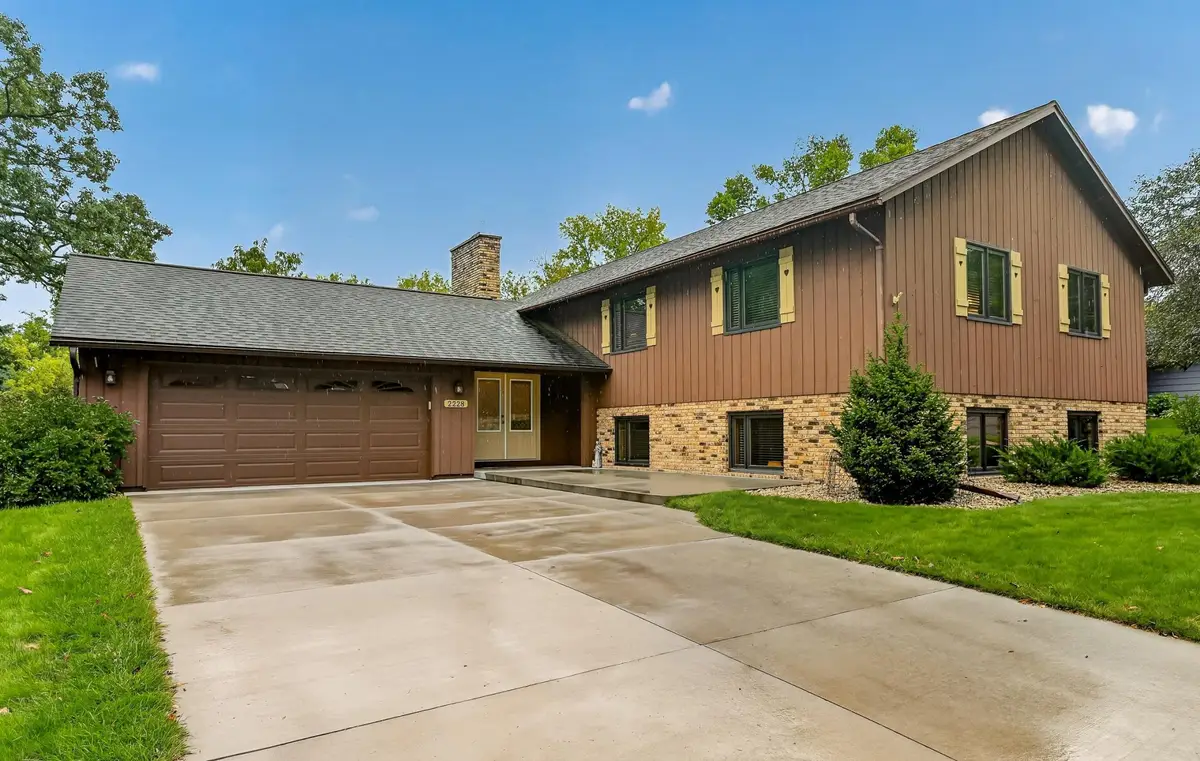 2228 Viking Drive Nw, Rochester, MN 55901 - #1