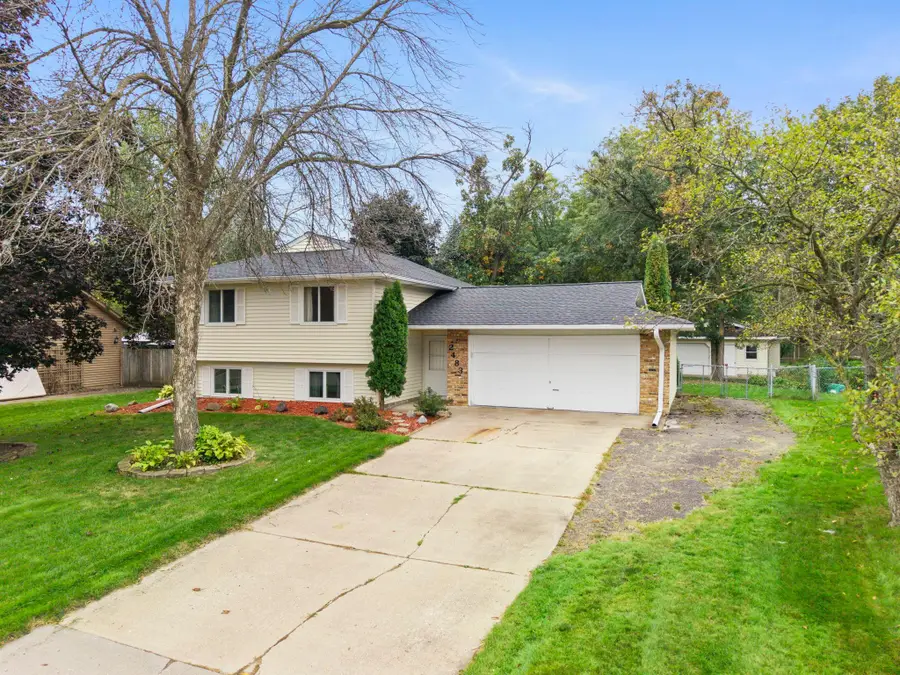 2483 Hidden Valley Lane, Stillwater, MN 55082 - #2