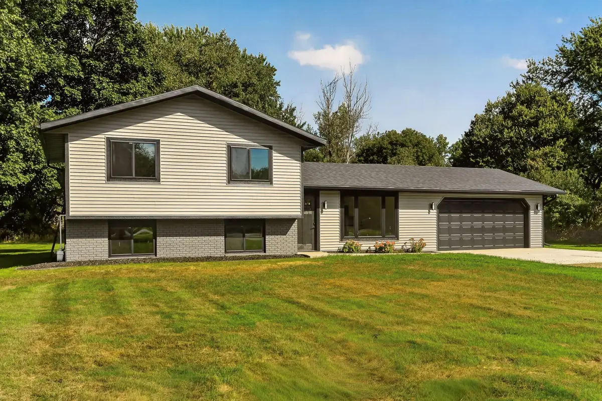 5225 Logan Street Se, Rochester, MN 55904 - #1