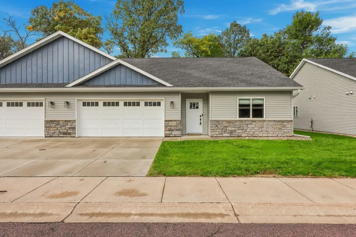 11742 Kings Lane Se, Becker, MN 55308 - #1