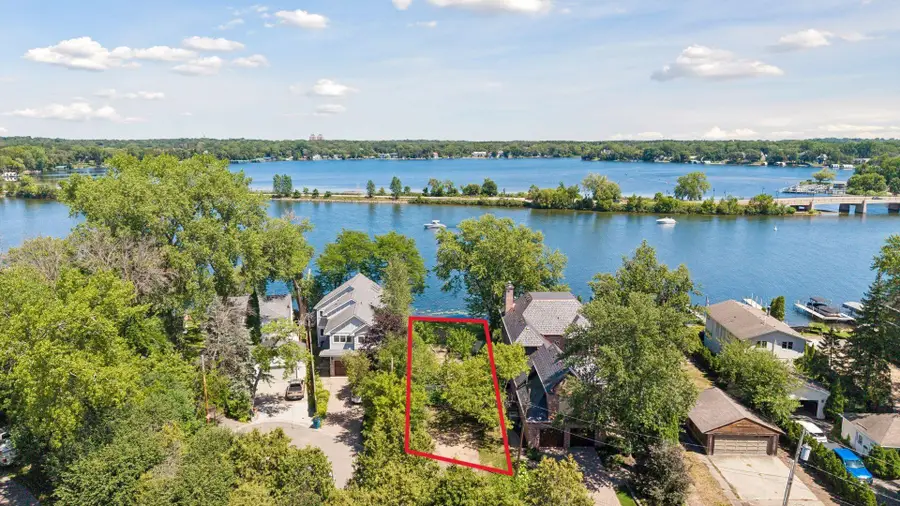 2809 Mckenzie Point Road, Minnetonka, MN 55391 - #2