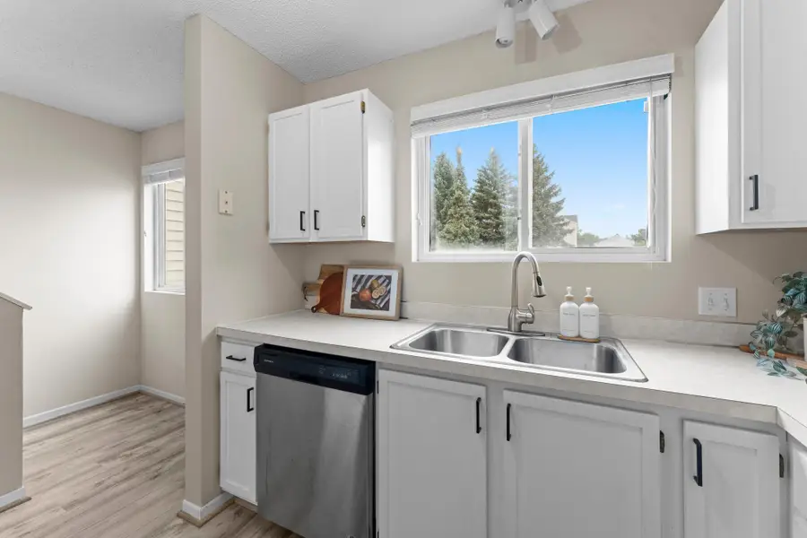 13092 Murdock Terrace, Eden Prairie, MN 55347 - #2