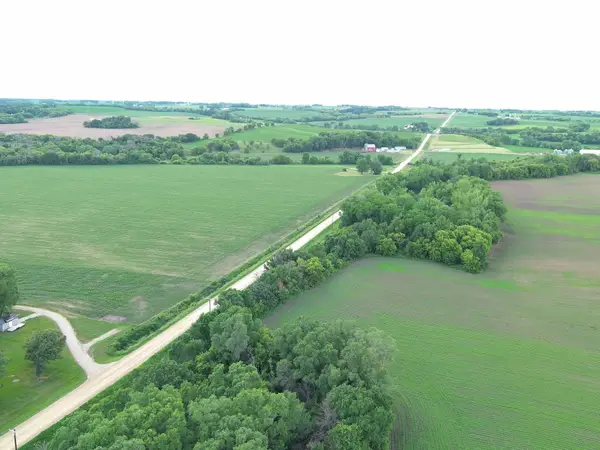 TBD Xxx, Zumbrota, MN 55992