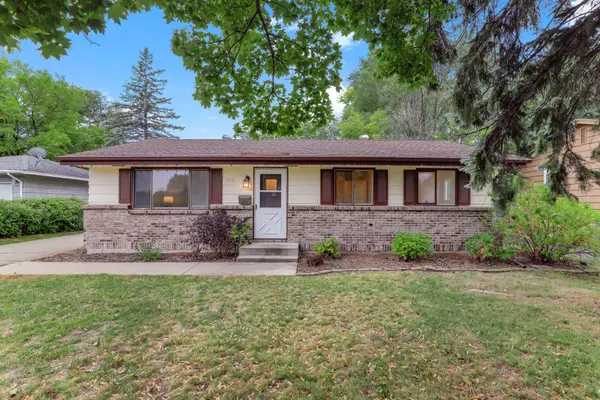 9330 Park Avenue S, Bloomington, MN 55420