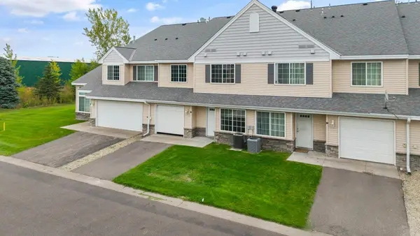 315 Roosevelt Street S #G, Cambridge, MN 55008