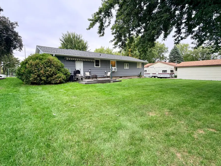 421 Miles Drive, Worthington, MN 56187 - #3