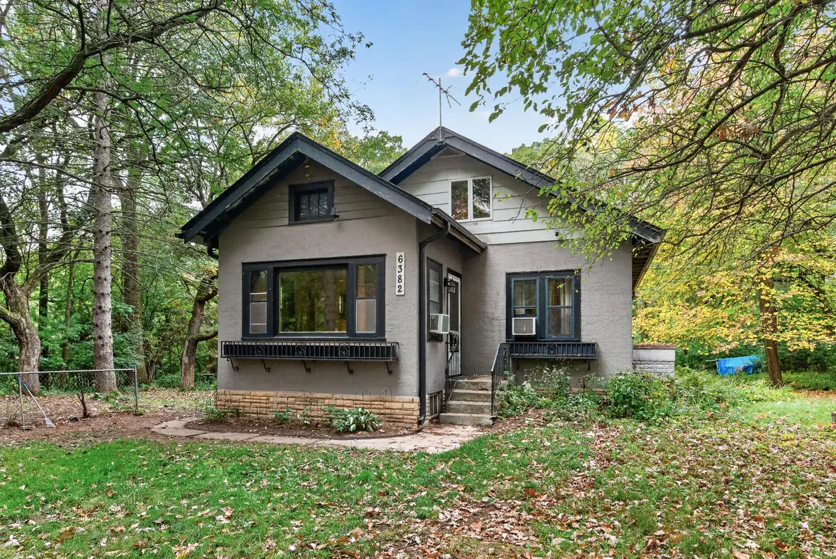 6382 Stillwater Boulevard N, Oakdale, MN 55128 - #1