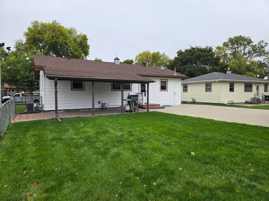 1622 17th Street S, Fargo, ND 58103 - #3