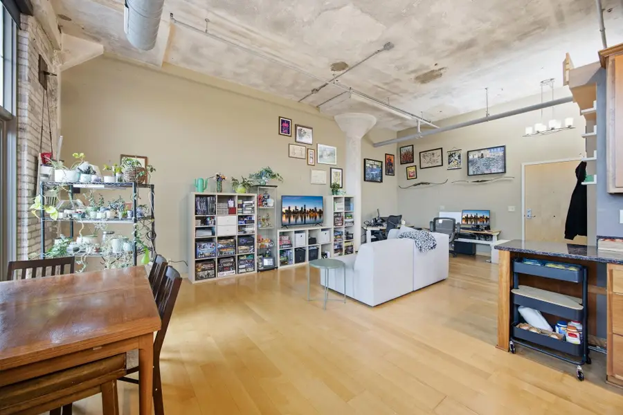 1901 E Hennepin Avenue #303, Minneapolis, MN 55413 - #2