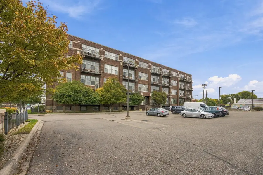 1901 E Hennepin Avenue #303, Minneapolis, MN 55413 - #3