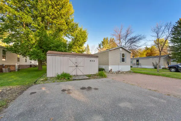 605 E Shakespeare Avenue E, Mankato, MN 56001