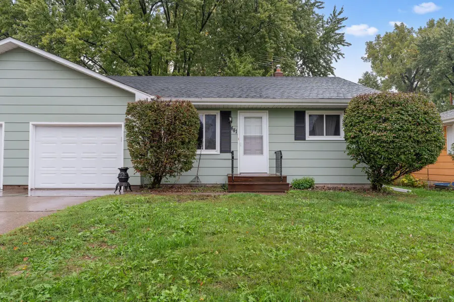 441 Skillman Avenue E, Maplewood, MN 55117 - #3