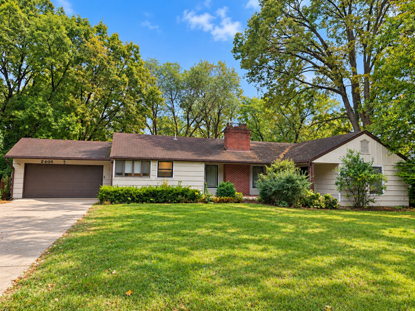 2405 W Old Shakopee Road, Bloomington, MN 55431