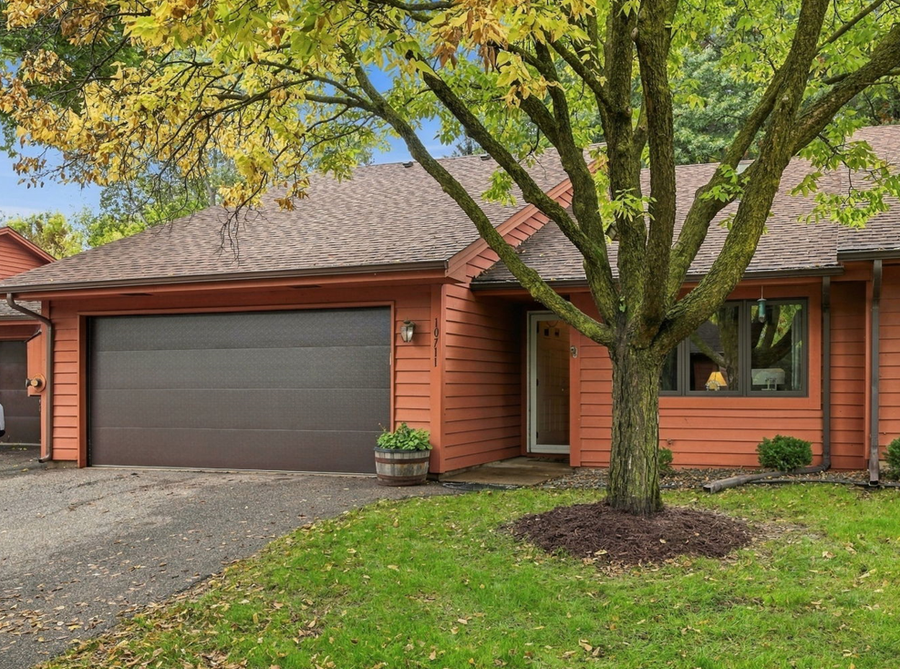 10711 53rd Avenue N, Plymouth, MN 55442 - #2