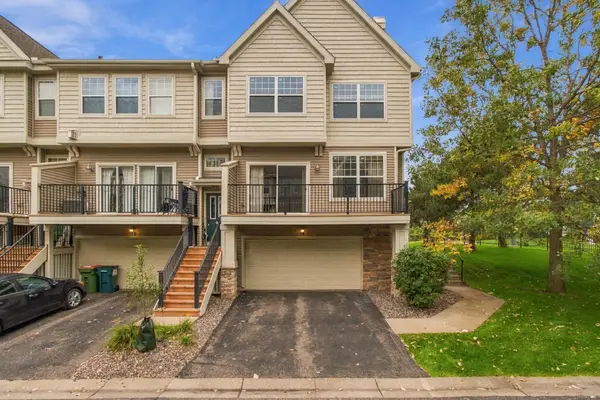 2401 121st Circle Ne #L, Blaine, MN 55449