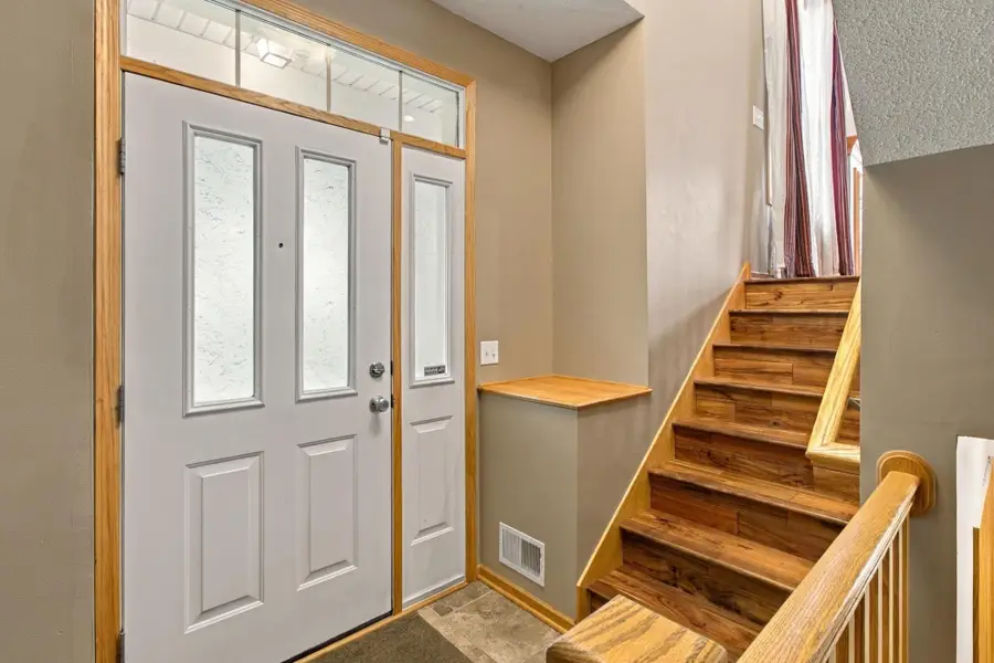 2401 121st Circle Ne #L, Blaine, MN 55449 - #3