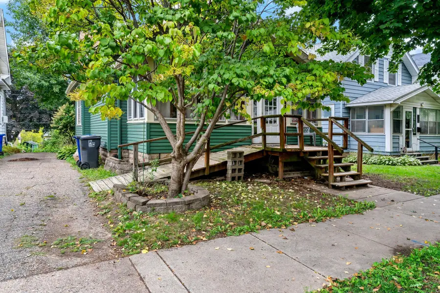 337 Winona Street W, Saint Paul, MN 55107 - #2