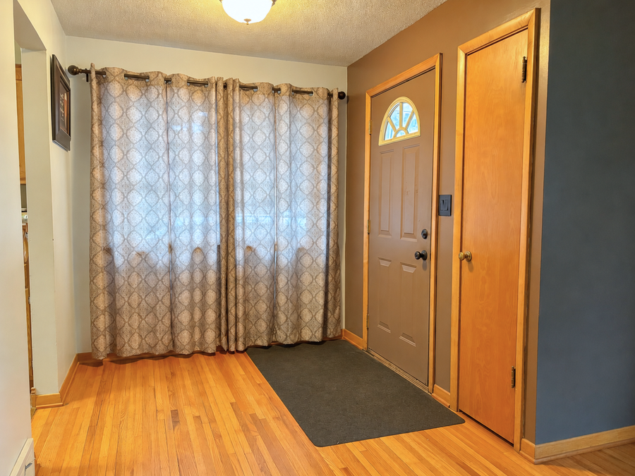 81 4th Avenue N, Wahpeton, ND 58075 - #3