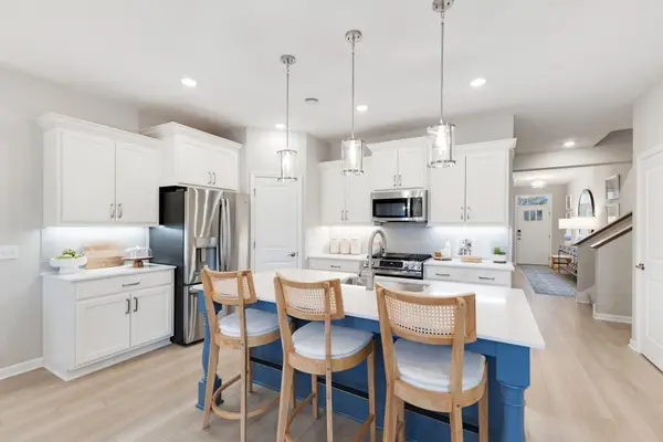 3687 Fenview Court, Waconia, MN 55387