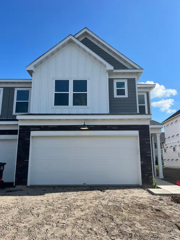 17982 Genoa Drive, Lakeville, MN 55044