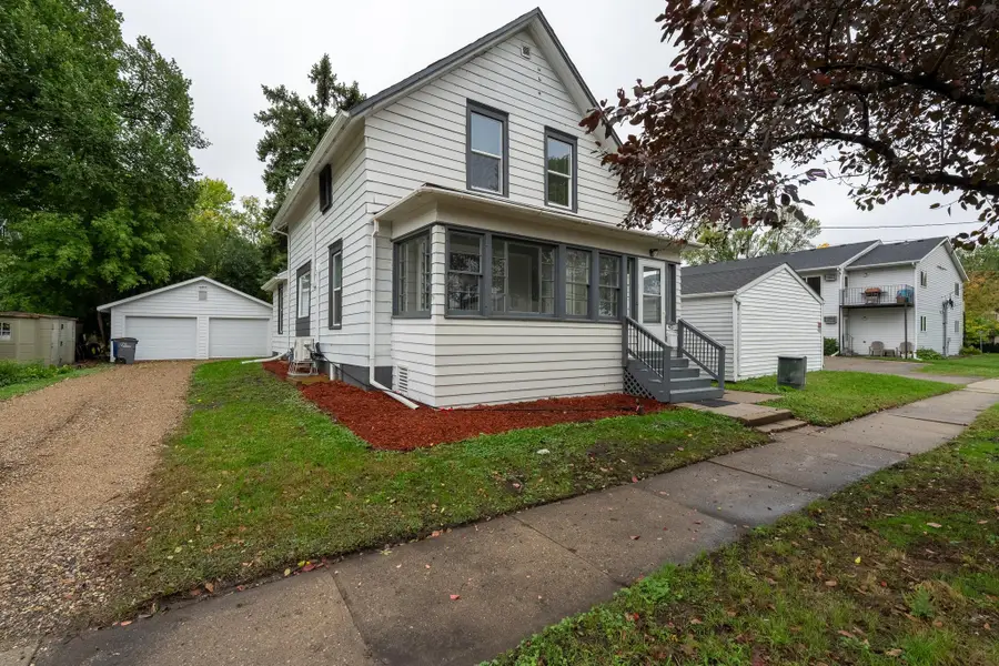 415 3rd Avenue S, Moorhead, MN 56560 - #2