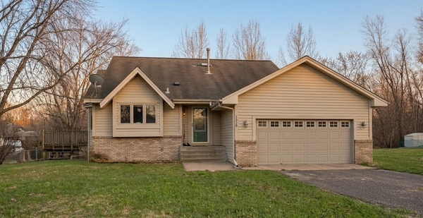 1329 92nd Avenue N, Brooklyn Park, MN 55444