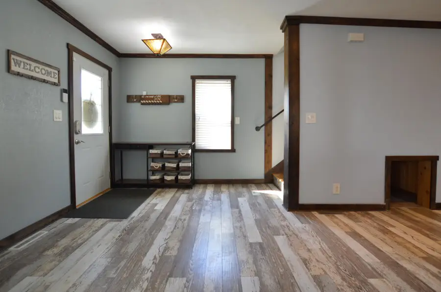 855 Cottage Avenue E, Saint Paul, MN 55106 - #2