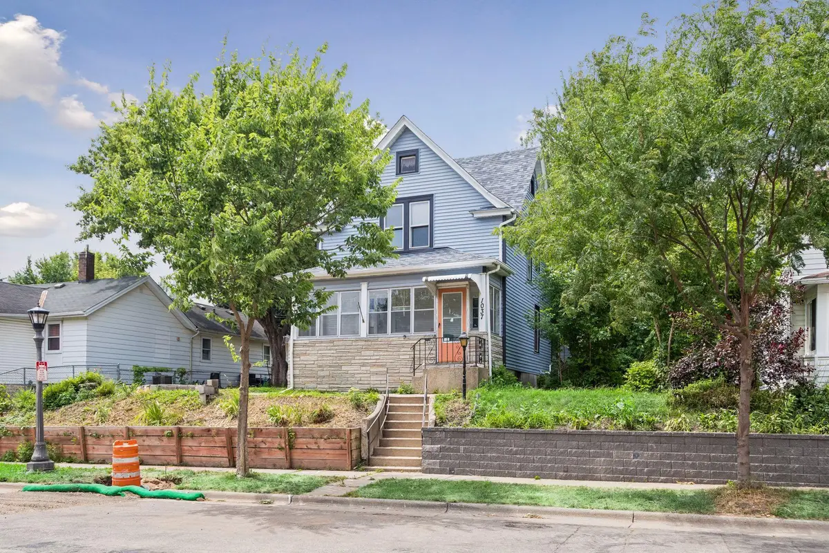 1037 Kent Street, Saint Paul, MN 55117 - #1
