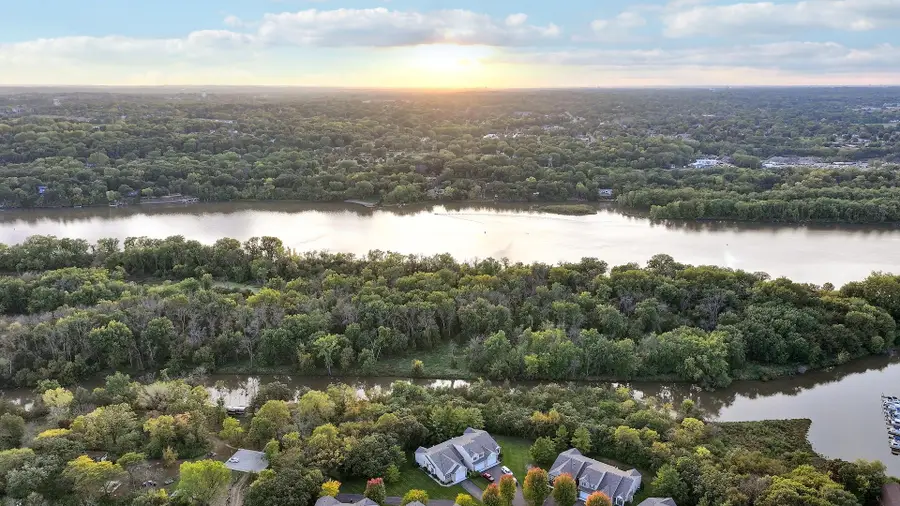 218 River Woods Drive W, Saint Paul Park, MN 55071 - #2