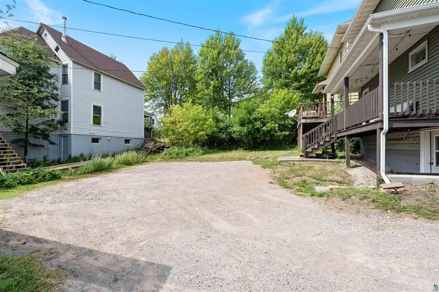 203 S 18th Avenue E, Duluth, MN 55812 - #3