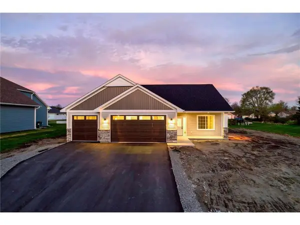 910 St James Circle, Litchfield, MN 55355
