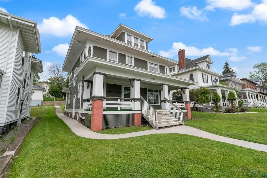1415 E 4th Street, Duluth, MN 55805 - #1