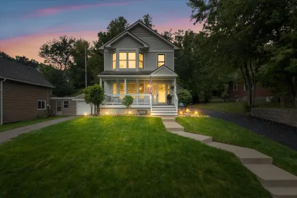 220 Baker Street E, Saint Paul, MN 55107
