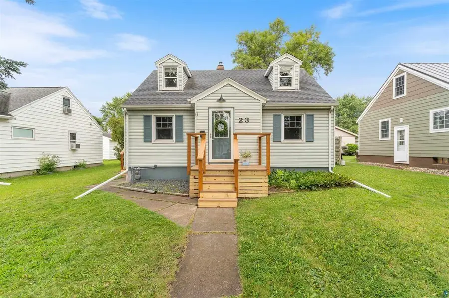 23 N 65th Avenue W, Duluth, MN 55807 - #2